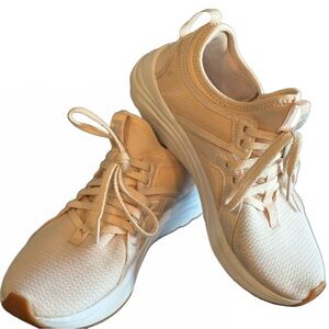PUMA Women’s SoftFoam Sneakers – Light Pink – Size 7 (AS1)